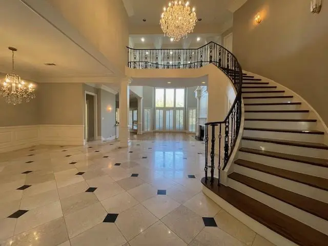 6341 Waggoner Drive, Dallas, TX 75230