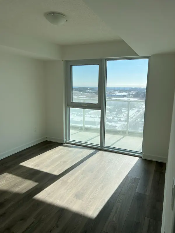 1010 Sandy Beach RD #2006, Pickering, ON L1W 3V9