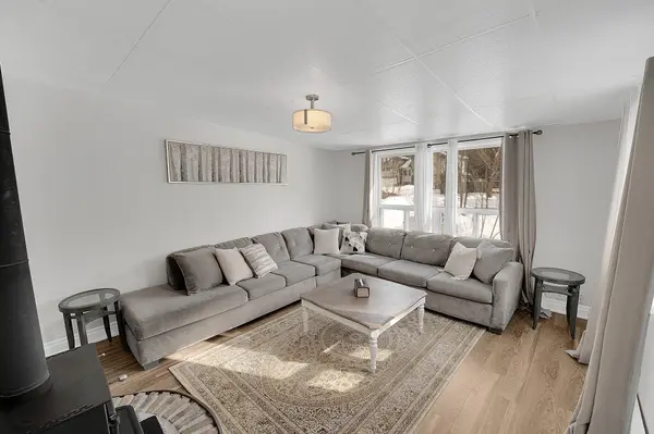 151 Richmond ST, Richmond Hill, ON L4C 3Y7