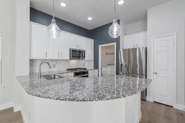 1801 Azalea Drive, Savannah, TX 76227