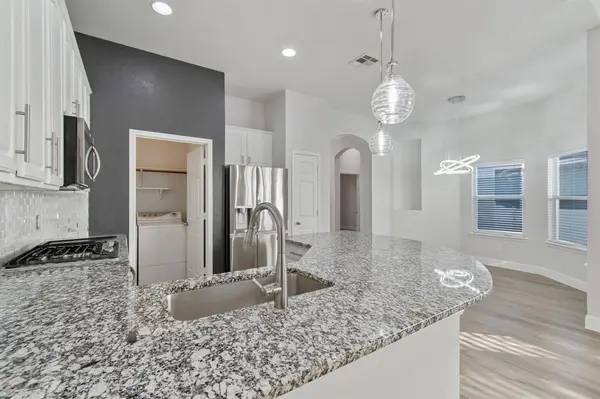 1801 Azalea Drive, Savannah, TX 76227