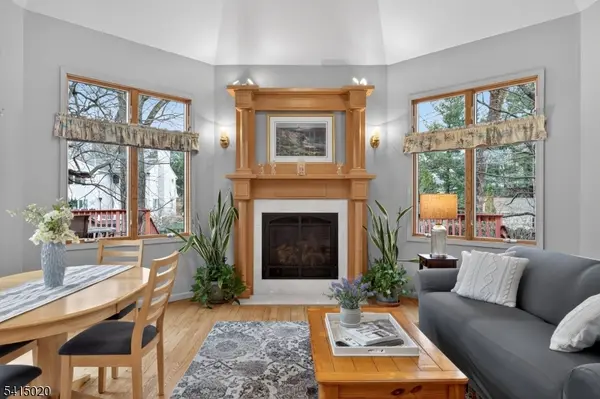 17 Richmond Ave, Cranford Twp., NJ 07016