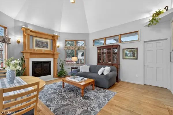 17 Richmond Ave, Cranford Twp., NJ 07016