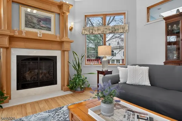 17 Richmond Ave, Cranford Twp., NJ 07016