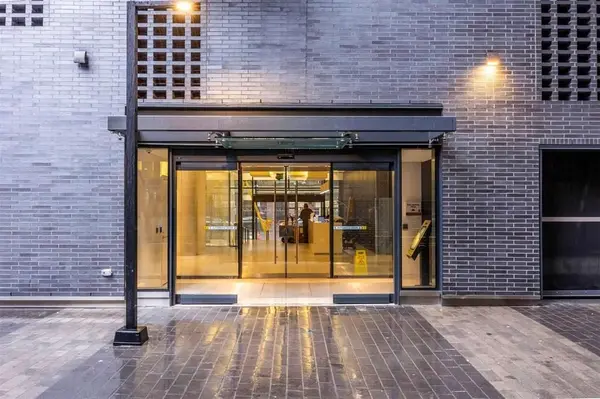 158 Front ST E #319, Toronto C08, ON M5A 0K9