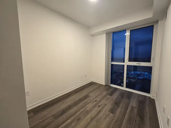 8 Interchange WAY #4312, Vaughan, ON L4K 5Z7