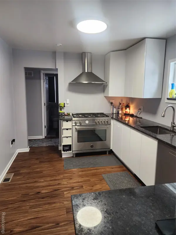 28140 Cole ST, Roseville, MI 48066