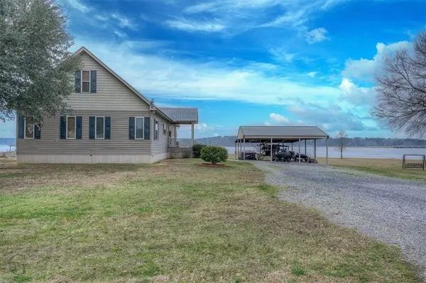 230 Sunset Drive, Coushatta, LA 71019