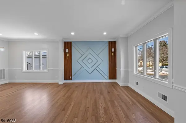 15 Scott Ter, Clifton City, NJ 07013