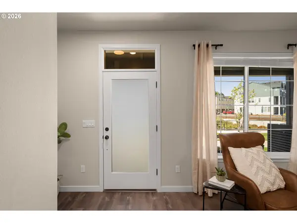 5126 SE THORNAPPLE ST, Hillsboro, OR 97123