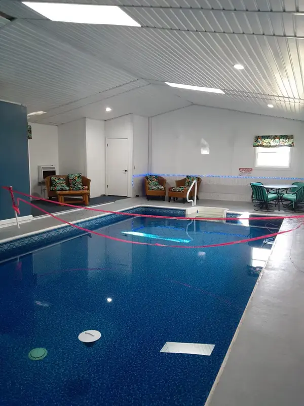 1596 Douglas DR, Alabaster Twp, MI 48763