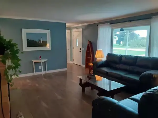 1596 Douglas DR, Alabaster Twp, MI 48763