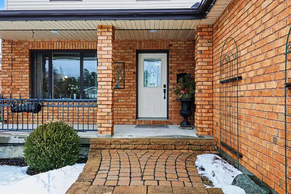 43 Burgess ST, Carleton Place, ON K7C 4E1