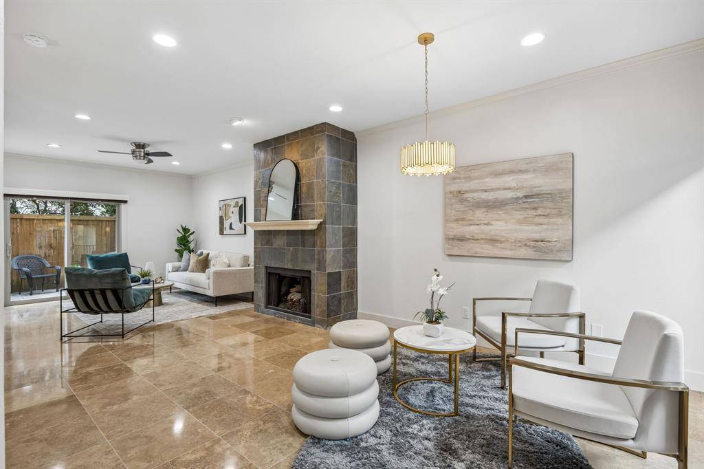 4242 Travis Street #111, Dallas, TX 75205