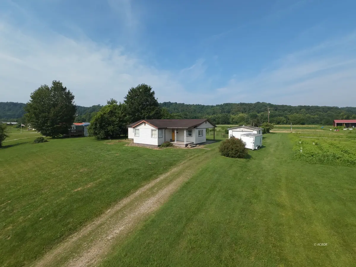 13080 State Route 7, Gallipolis, OH 45631