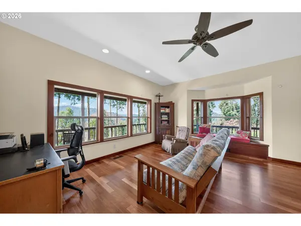 1020 SPOONER RIDGE LN, Oakland, OR 97462