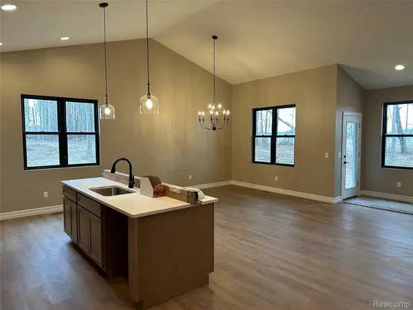 1452 Debi Ann DR, Mayfield Township, MI 48446