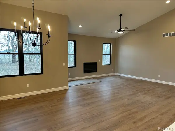 1452 Debi Ann DR, Mayfield Township, MI 48446