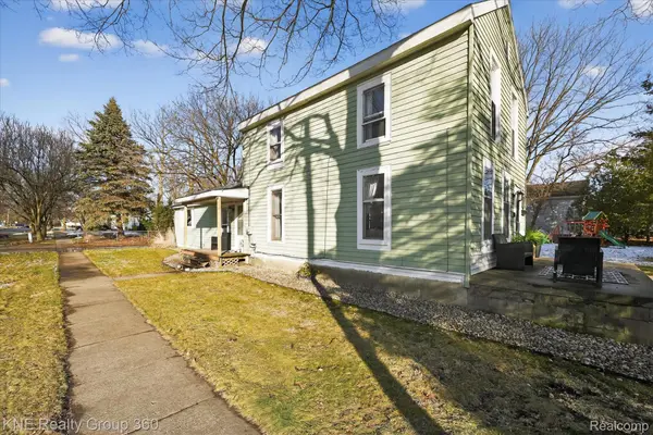 622 Factory ST, Howell, MI 48843