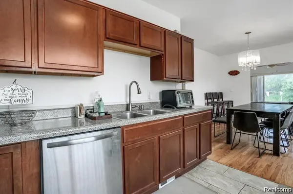 611 ASHLAND ST, Detroit, MI 48215