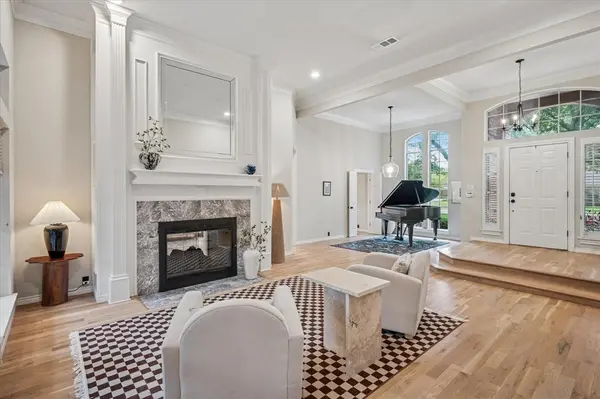 5800 Hunter Trail, Colleyville, TX 76034