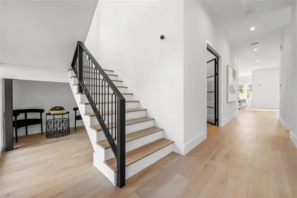 4426 Bonham Street, Dallas, TX 75229