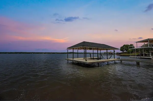 3921 Buena Vista Circle, Granbury, TX 76049