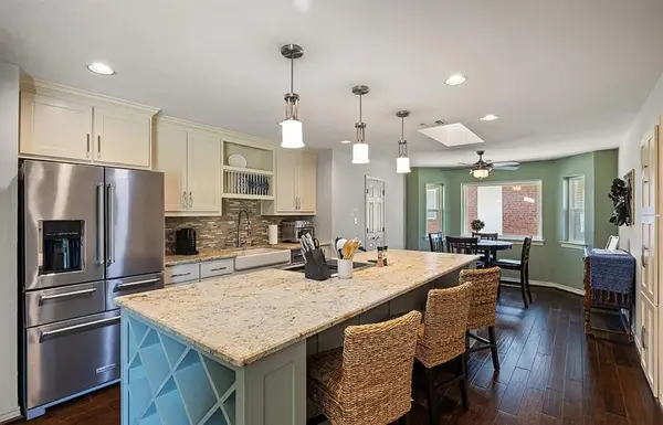 3921 Buena Vista Circle, Granbury, TX 76049