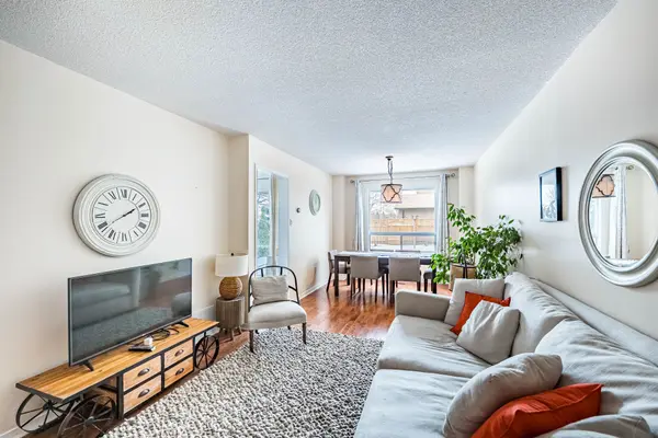 416 Marlatt DR, Oakville, ON L6H 5X5