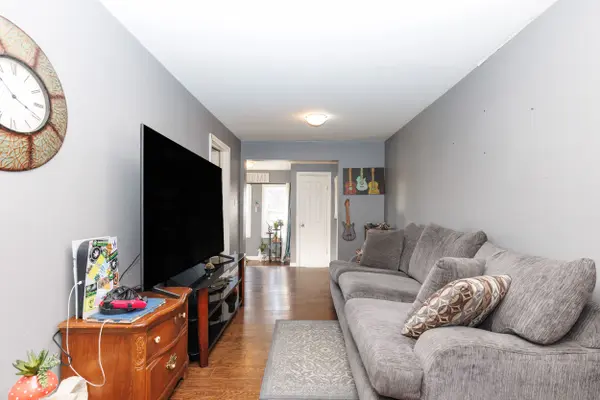 108 Burgar ST, Welland, ON L3B 2S8