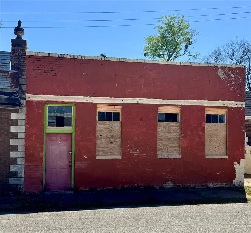 107 W Main Street, Malakoff, TX 75148