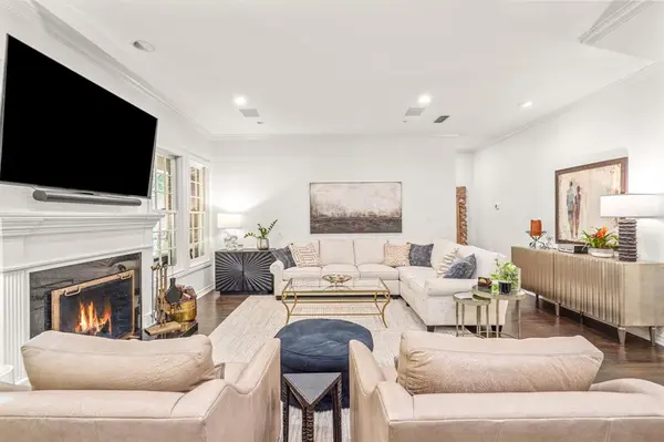 3713 Black Canyon Road, Fort Worth, TX 76109