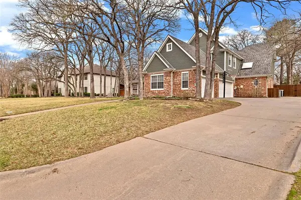 35 Oak Forrest Circle, Denton, TX 76210