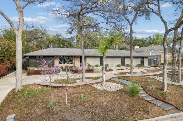 13806 Hughes Lane, Dallas, TX 75240