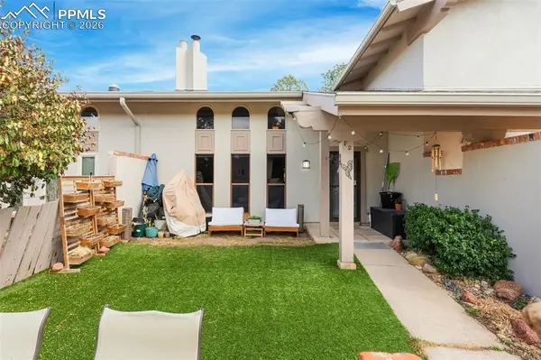 5208 Kissing Camels DR #F2, Colorado Springs, CO 80904