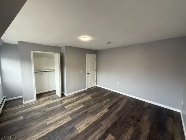 451 Westminster Ave, Elizabeth City, NJ 07208