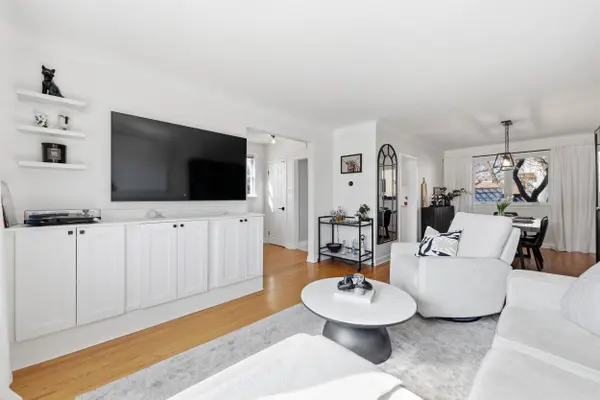 4527 Bennett RD, Burlington, ON L7L 1Y5