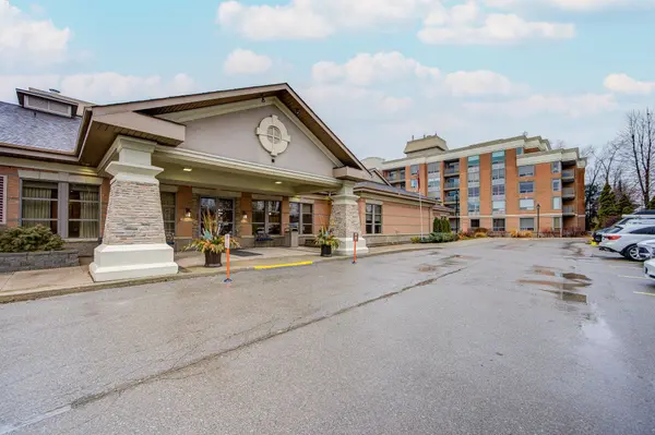 100 Burloak DR #2406, Burlington, ON L7L 6P6