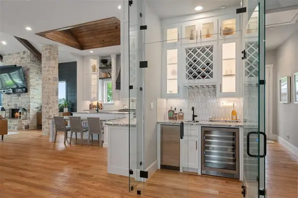 18280 Red Oak Drive, Mabank, TX 75156