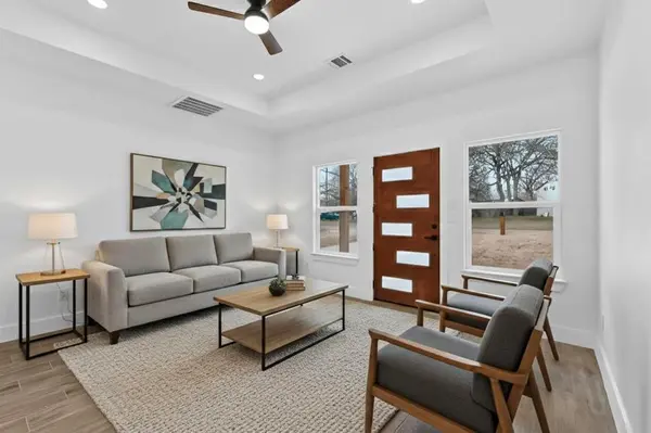 114 Garner Drive, Mabank, TX 75156