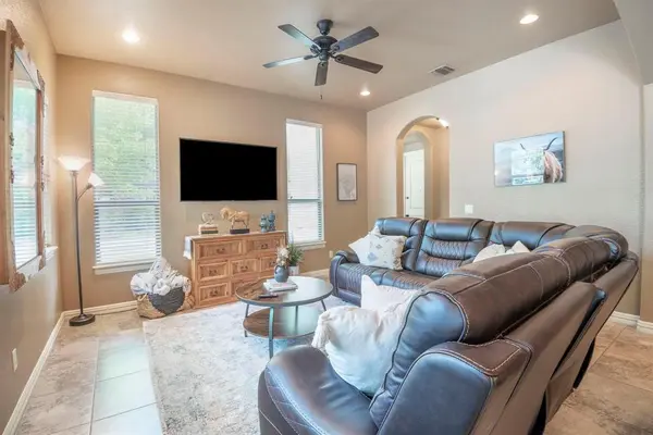 109 First Street, Denton, TX 76201