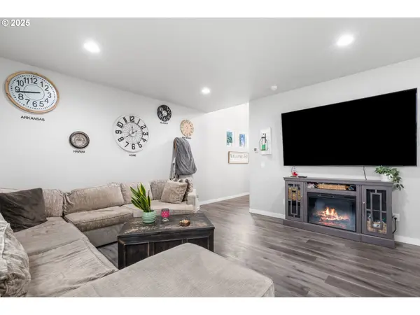 8610 NE 70TH CIR, Vancouver, WA 98662