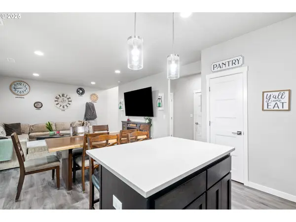 8610 NE 70TH CIR, Vancouver, WA 98662