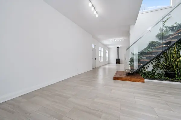 149 Woolwich ST, Waterloo, ON N2K 1S5