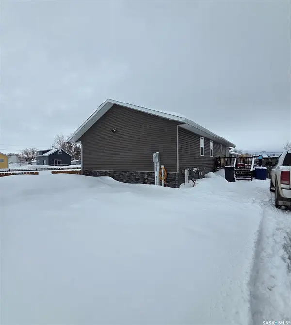 401 6th AVENUE W, Nipawin, SK S0E 1E0