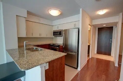 205 Sherway Gardens RD #811, Toronto W08, ON M9C 0A5