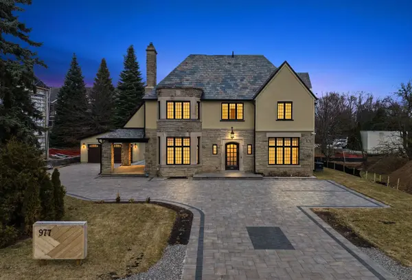 977 Unsworth AVE, Burlington, ON L7T 1R2