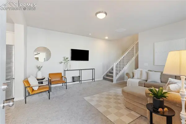 16393 Hay Barn HTS, Monument, CO 80132