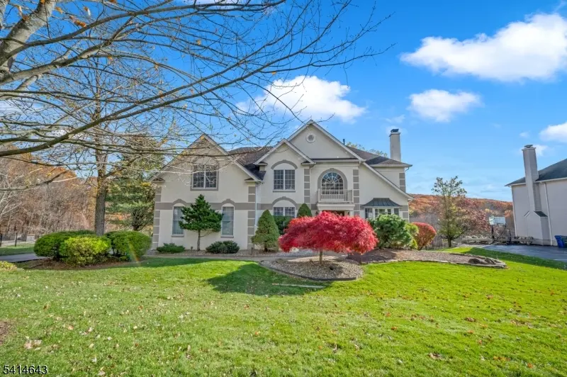 24 Vista Dr, Mount Olive Twp., NJ 07836