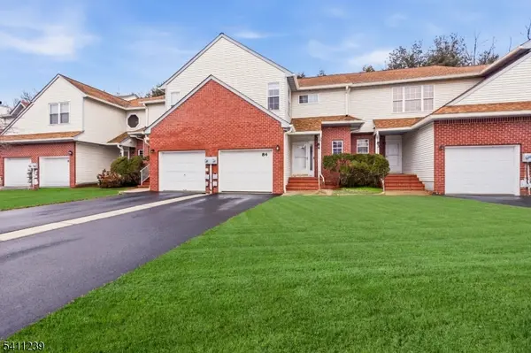 84 Drew Ct, Manalapan Twp., NJ 07726